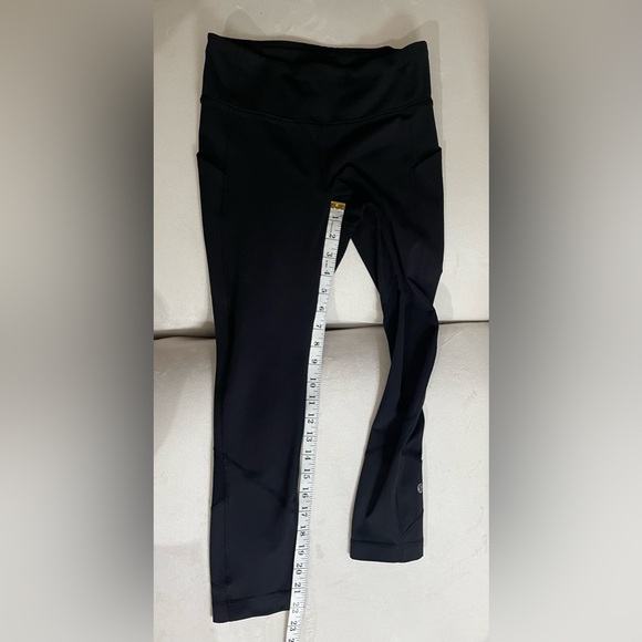 Lululemon Wunder Train Black Leggings Crop With Pockets mesh details Size 4 - Picture 9 of 12